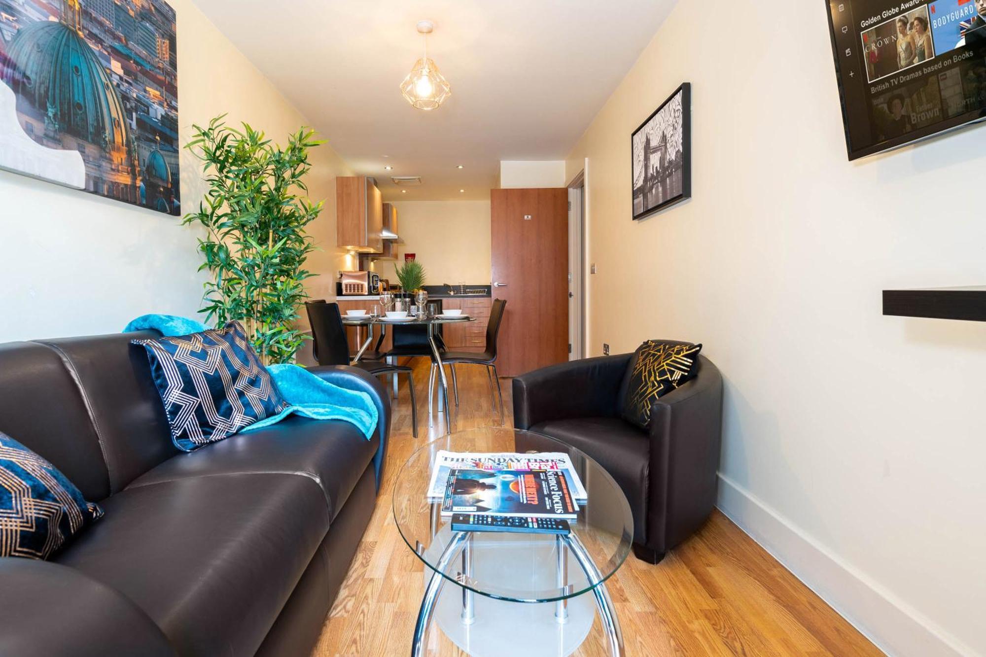 - Chinatown - Balcony - Secure Parking 1arc Apartment Birmingham